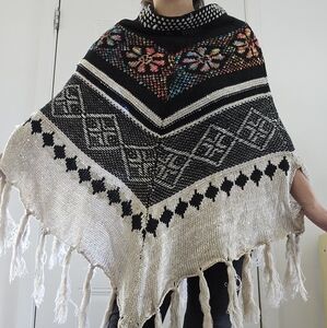 Multicolor💗 Knit Poncho with Fringe
